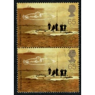 2001 Submarine Service 65p. Fine Used pair. SG 2205