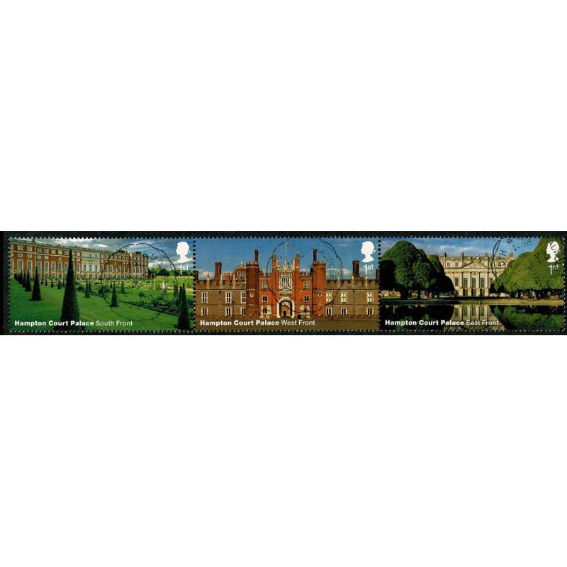 2018 Hampton Court Palace. 1st Class se-tenant strip VFU. SG 4109/11
