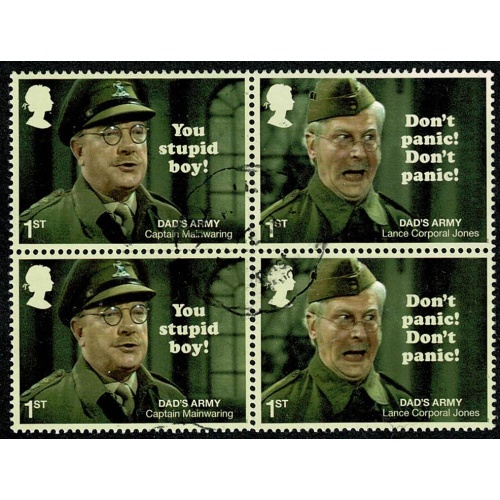 2018 Dads Army. 1st class se-tenant pair in block. SG 4101/4102