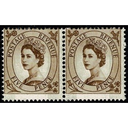 1967 5d brown 2B Wmk Multiple Crowns . PERFORATION SHIFT pair. SG 616c var