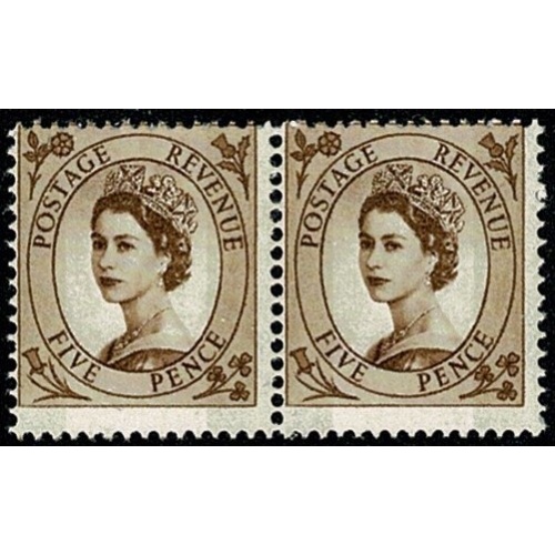 1967 5d brown 2B Wmk Multiple Crowns . PERFORATION SHIFT pair. SG 616c var