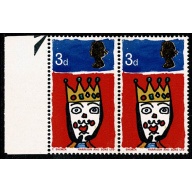 1966 Christmas 3d (phos). Listed variety "Missing T". SG 713pc