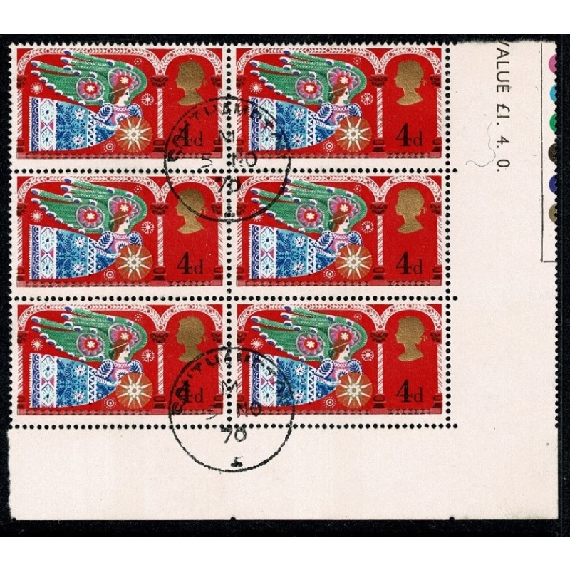 1969 Christmas 5d. Fine Used block of six 8mm band. SG 812