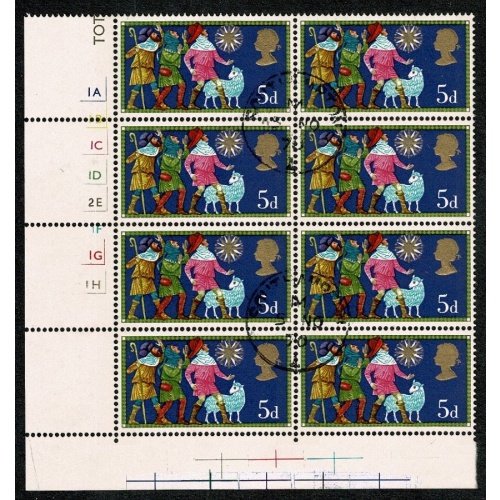 1969 Christmas 5d. Fine Used cylinder block of eight. SG 813
