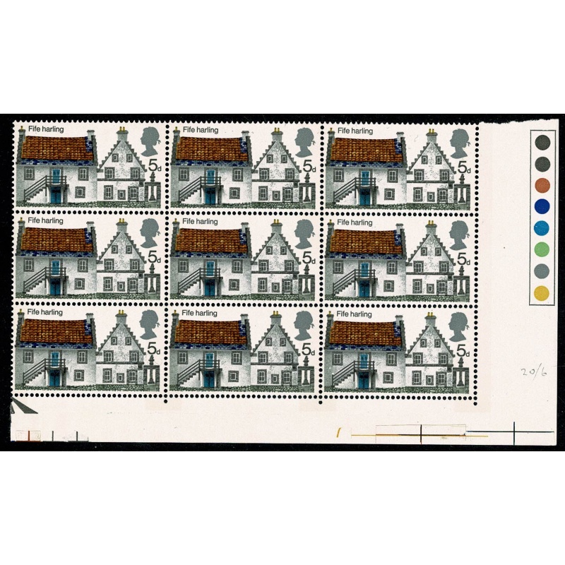 1970 Cottages 5d. Excellent listed minor constant variety "patches on wall" SG 815 var.