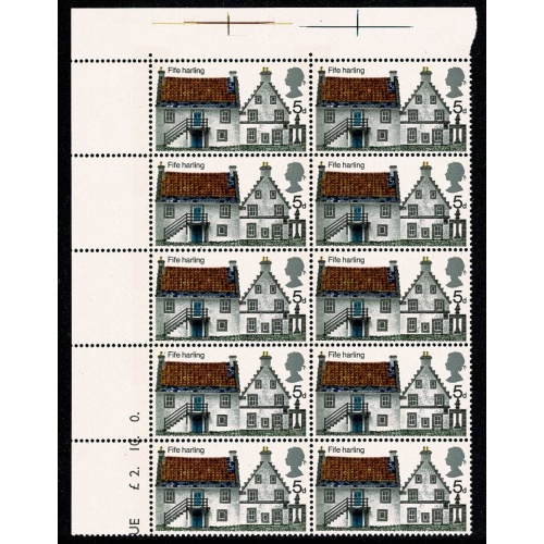 1970 Cottages 5d. "broken h in harling". Listed minor constant varirety.