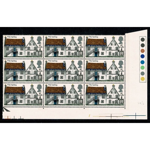 1970 Cottages 5d. Listed minor constant flaw "white patches ion wall by top upright of bannister" SG 815 var