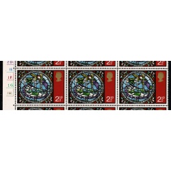 1971 Christmas 2½p. Partial "MISSING YELLOW" Cylinder block of 15. SG 894 var