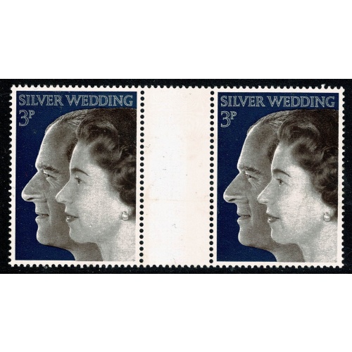 1972 Royal Silver Wedding 3p (Jumelle). Plain gutter pair. SG 918