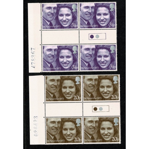 1973 Royal Wedding  set of 2 values Traffic Light Gutter blocks of four. SG 941-942