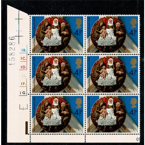1974 Christmas 4½p. Cyl. 1B 1C 1D 1E 1F 1G P58 dot block of six.  SG 967