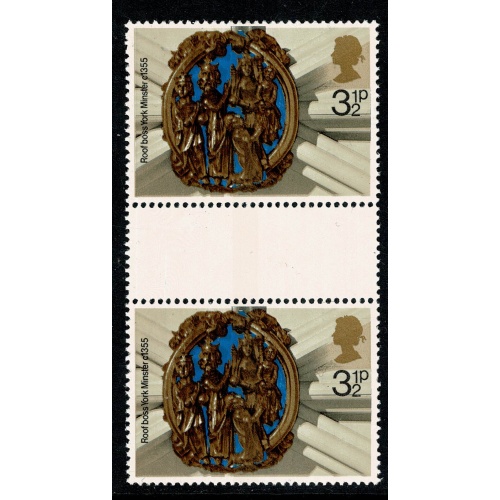 1974 Christmas 3½p CB. Plain gutter pair.  SG 966 var.