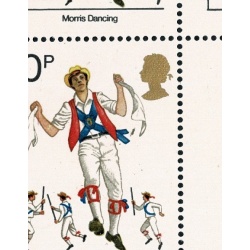 1976 Cultural Traditions 10p. Positional block with two listed varieties. SG 1011b & c.