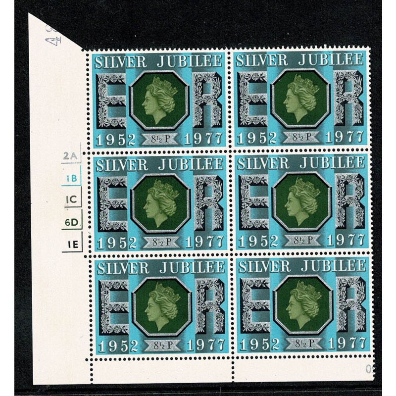 1977 Silver Jubilee 8½p. Cyl. 2A 1B 1C 6D 1E no dot block of six. SG 1033