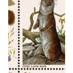 1977 Wildlife 9p. Listed varieties in positional block. SG Spec W370 c & d.