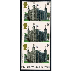 1978 Buildings 9p. Perforation variety. SG 1054 var