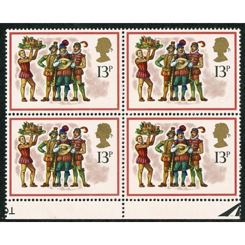 1978 Christmas 13p. Listed variety "missing part magenta garter" SG Spec. W402b