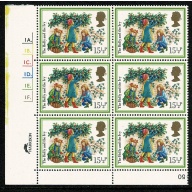 1982 Christmas 15½p. Cylinder 1A1B1C1D1E1E dot block of six. FBO