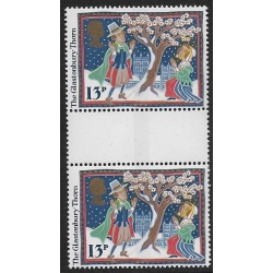 1986 Christmas 13p. YELLOW SHIFT gutter pair. SG 1341 var.